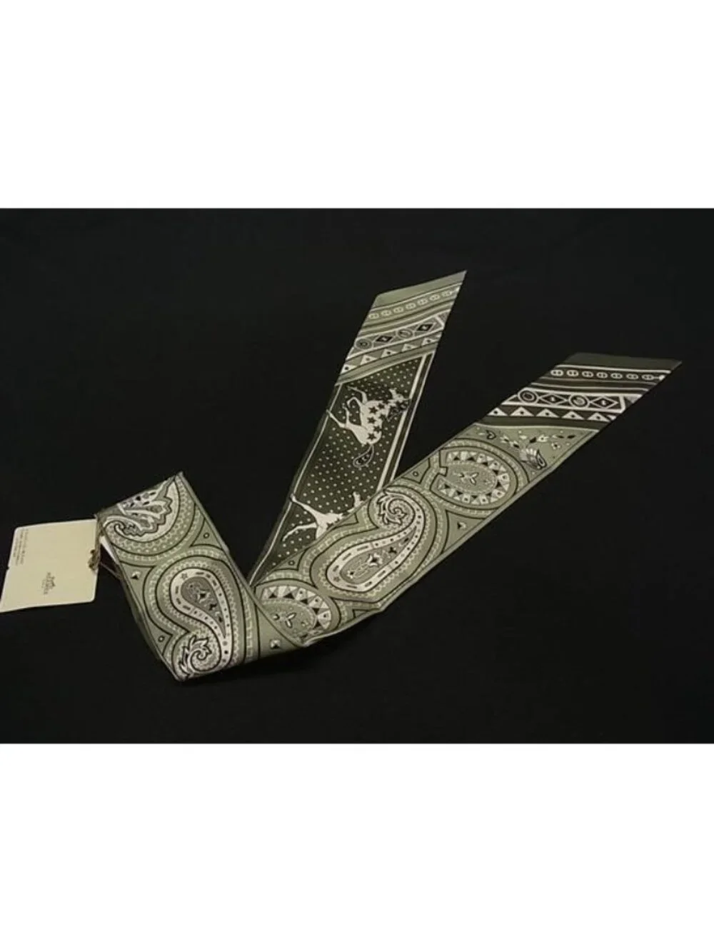 Hermes Cheval de Coeur Twilly Silk Green Scarf